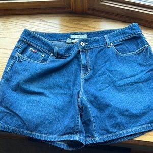 Reposh Tommy Hilfiger hipster shorts